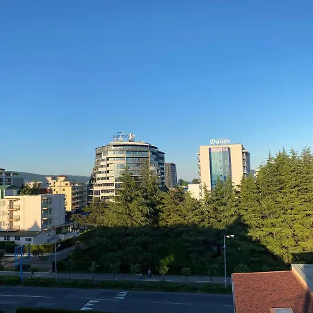 Avalon D608 Big Baolcony Sunny Appartement