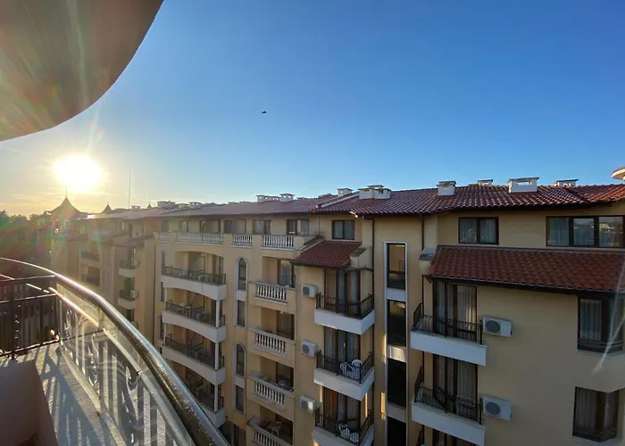 Avalon D608 Big Baolcony Sunny Apartment Slantschew brjag