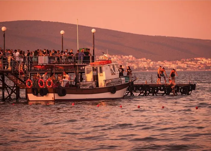 Avalon D608 Big Baolcony Sunny Apartment Slantschew brjag