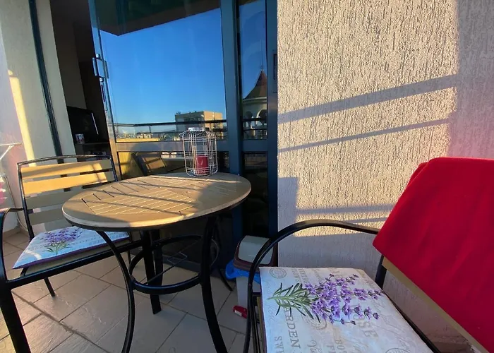 Avalon D608 Big Baolcony Sunny